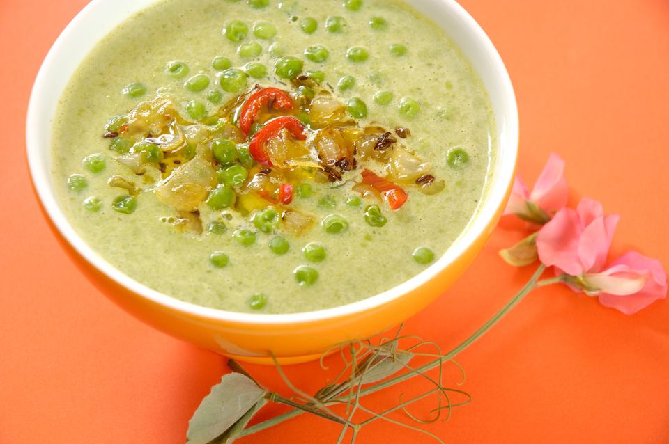 Erbsensuppe mit Gewürzen